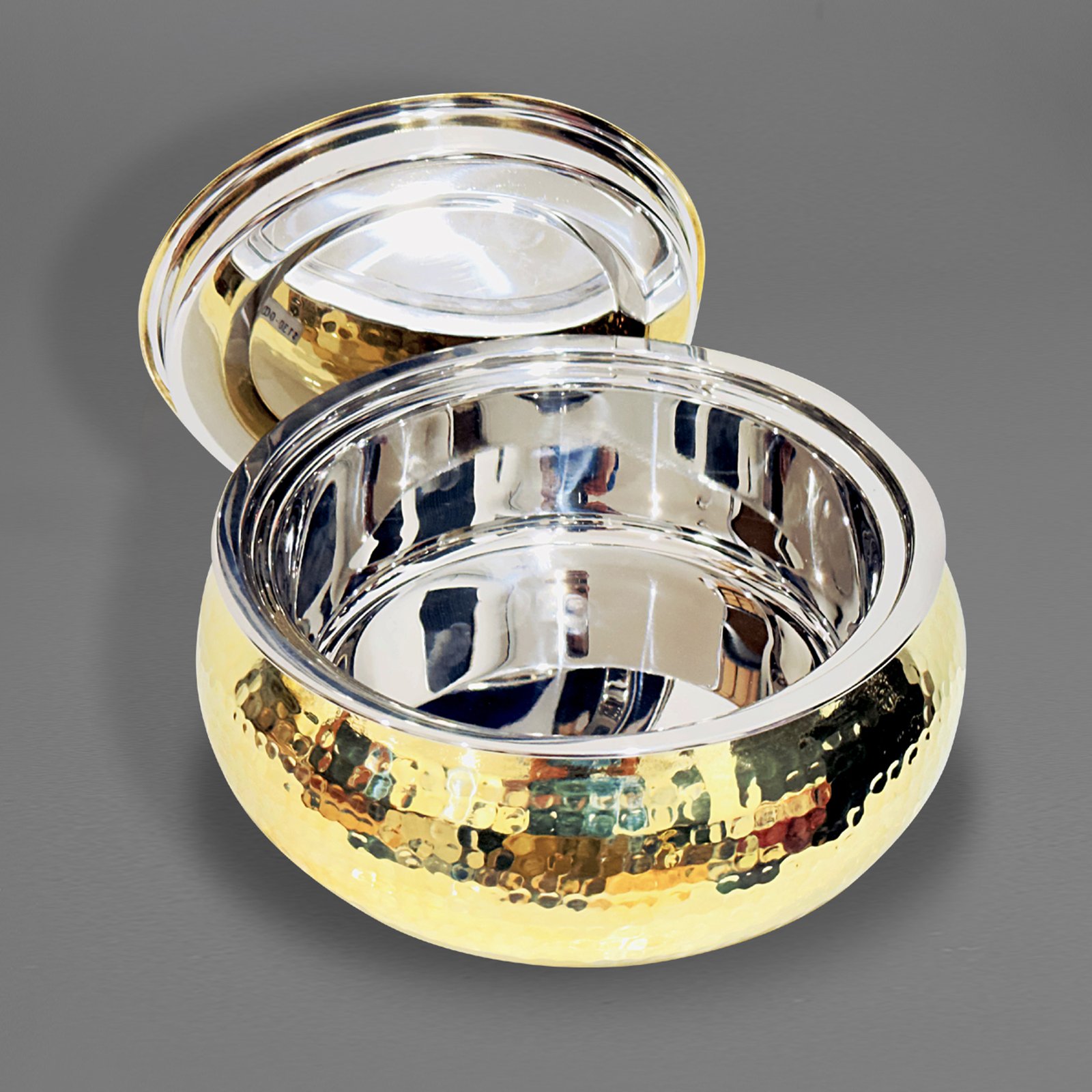 Brass casserole (Stew or Chapati box) 2 Brass casserole (Stew or Chapati box) 2